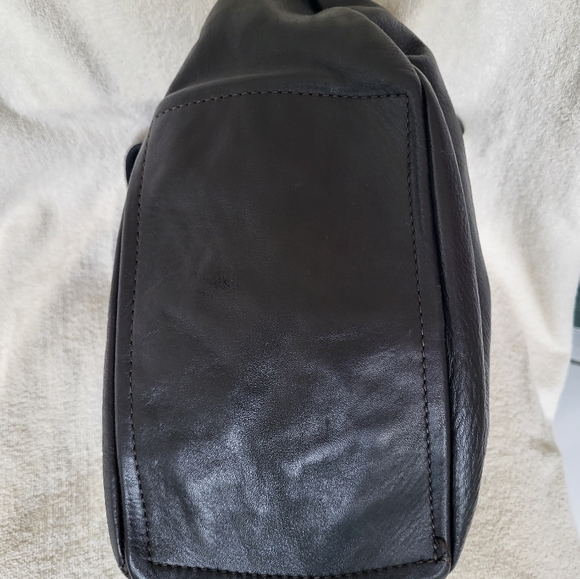 Italian Leather Hobo Bag - Picture 5 of 9